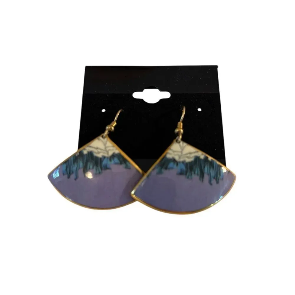 Elegant Vtg. Hand Painted Rose Gold Trimmed White, Blue & Lavender Fan Earrings
